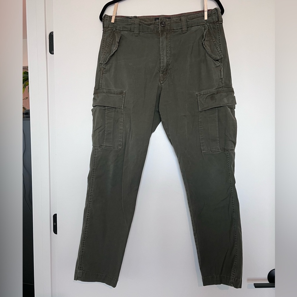 Banana Republic men’s pants